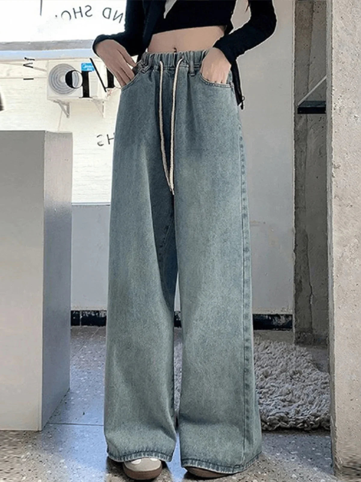 UrbanFlow Wide-Leg Jeans